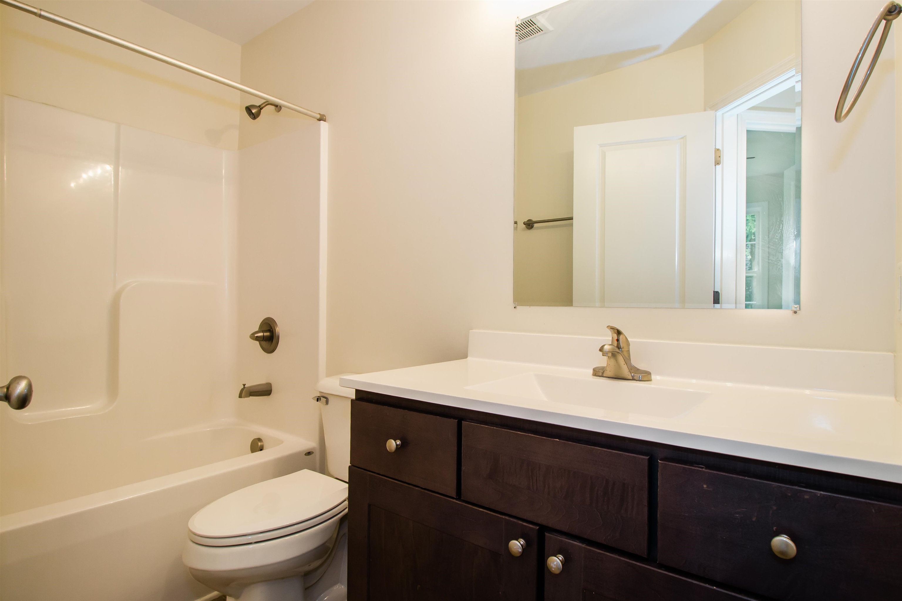 301 S CHURCH ST, WOODSTOCK, Virginia 22664, 3 Bedrooms Bedrooms, ,2 BathroomsBathrooms,Residential,301 S CHURCH ST,670060 MLS # 670060