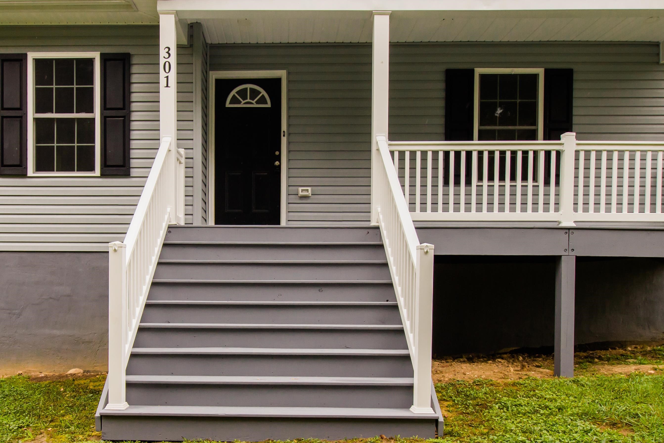 301 S CHURCH ST, WOODSTOCK, Virginia 22664, 3 Bedrooms Bedrooms, ,2 BathroomsBathrooms,Residential,301 S CHURCH ST,670060 MLS # 670060