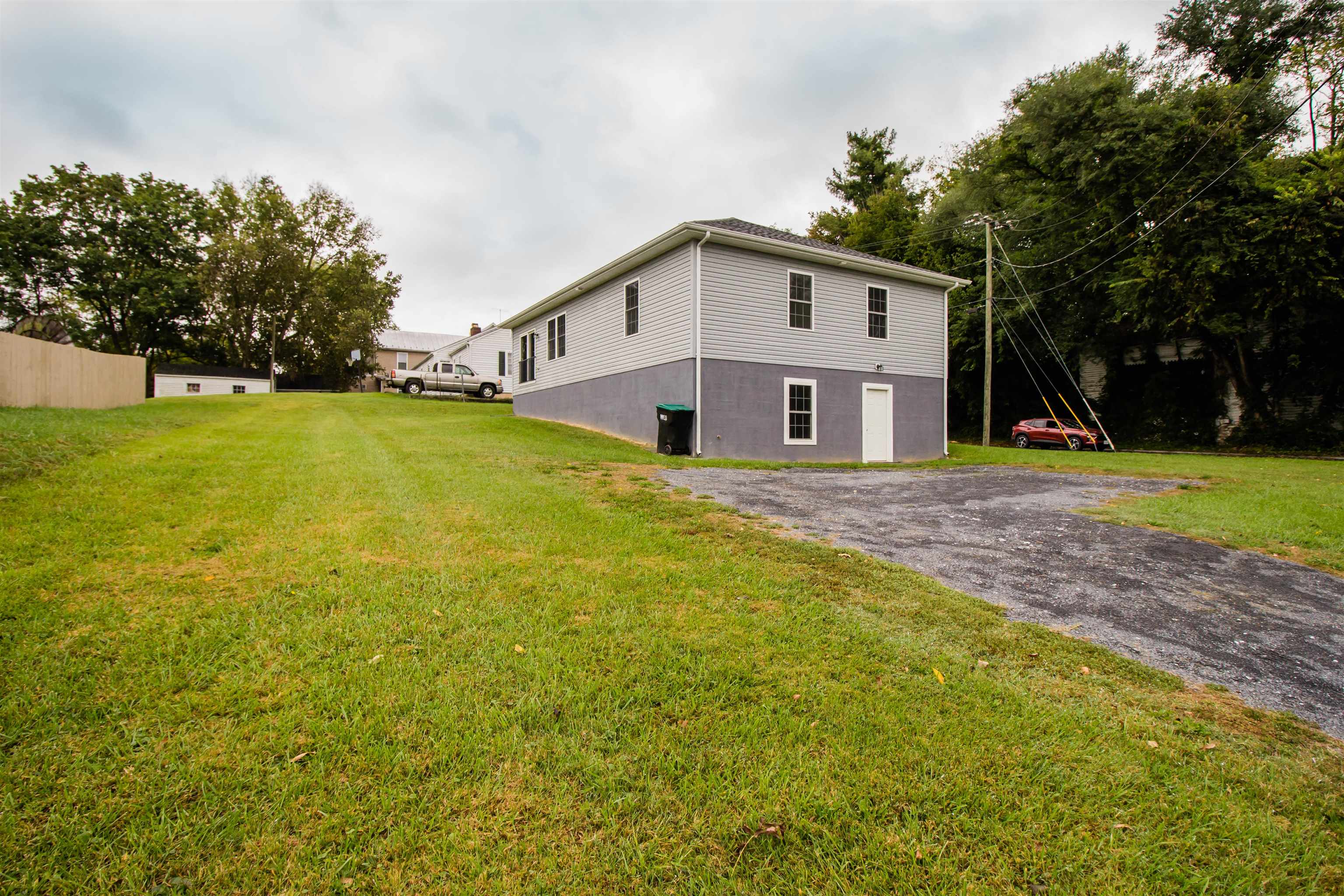 301 S CHURCH ST, WOODSTOCK, Virginia 22664, 3 Bedrooms Bedrooms, ,2 BathroomsBathrooms,Residential,301 S CHURCH ST,670060 MLS # 670060