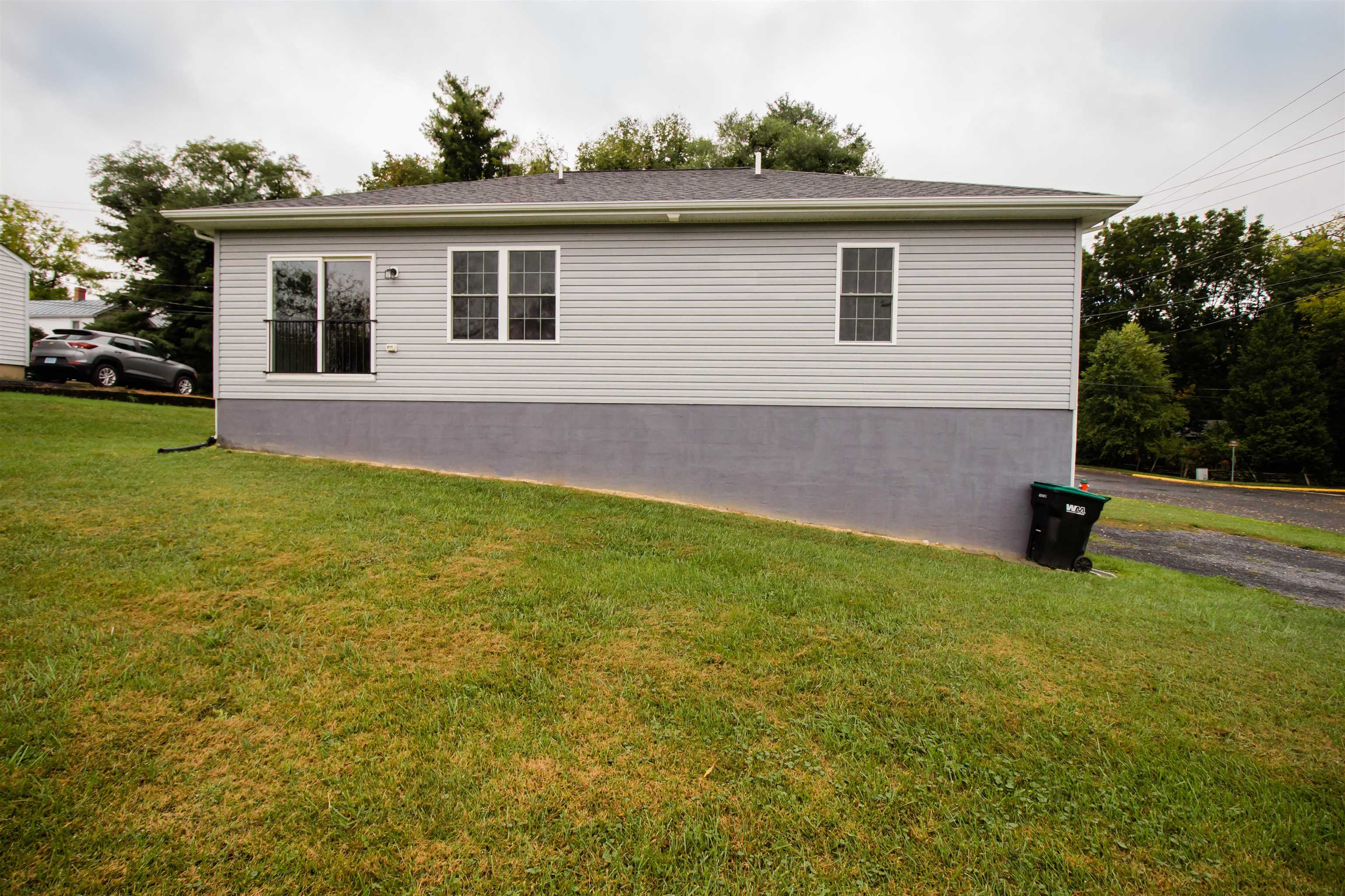 301 S CHURCH ST, WOODSTOCK, Virginia 22664, 3 Bedrooms Bedrooms, ,2 BathroomsBathrooms,Residential,301 S CHURCH ST,670060 MLS # 670060