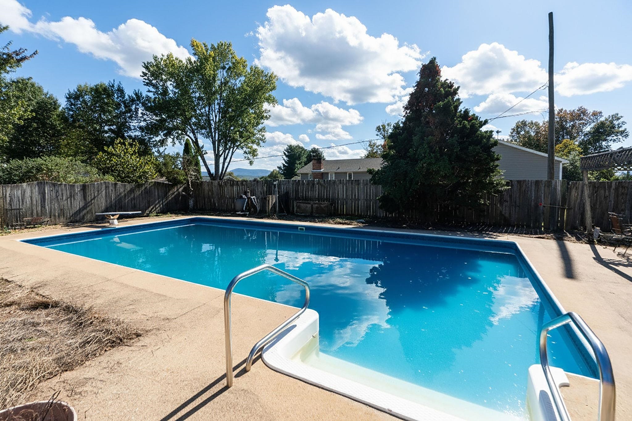 840 HAWTHORNE LN, WAYNESBORO, Virginia 22980, 4 Bedrooms Bedrooms, ,3 BathroomsBathrooms,Residential,840 HAWTHORNE LN,670073 MLS # 670073