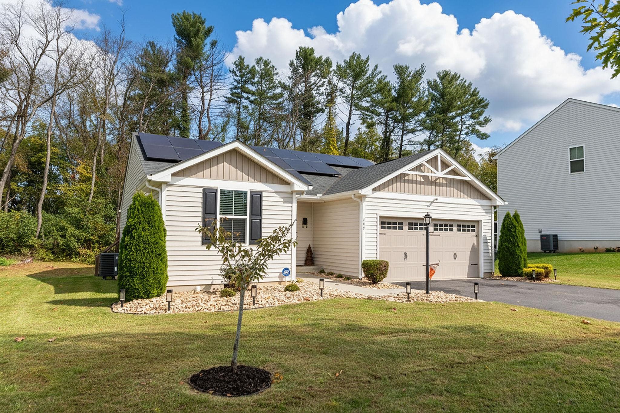 245 CLAYBROOK DR, WAYNESBORO, Virginia 22980, 3 Bedrooms Bedrooms, ,2 BathroomsBathrooms,Residential,245 CLAYBROOK DR,670077 MLS # 670077