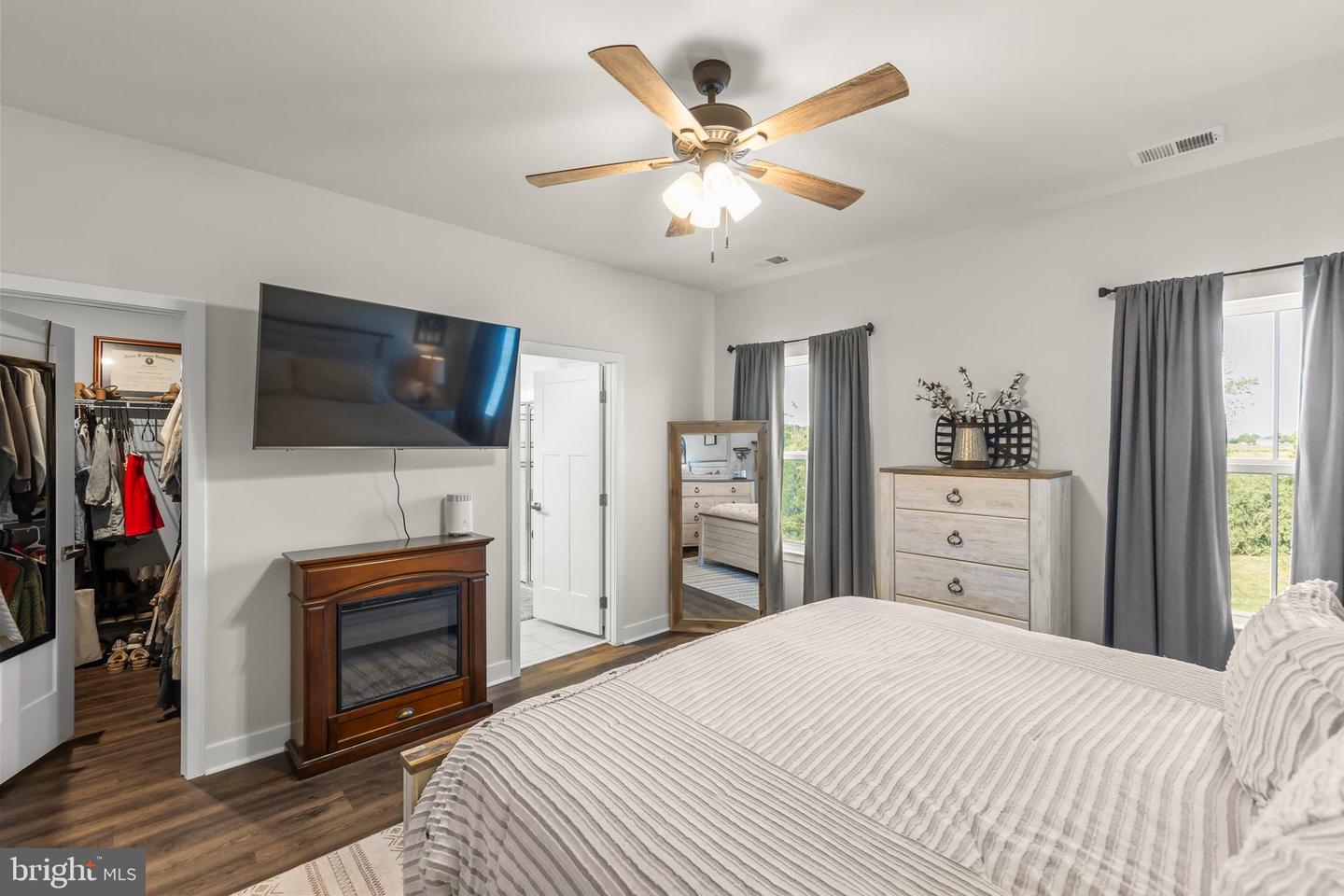 103 BURKWOOD TER, LAKE FREDERICK, Virginia 22630, 3 Bedrooms Bedrooms, ,2 BathroomsBathrooms,Residential,For sale,103 BURKWOOD TER,VAFV2036998 MLS # VAFV2036998