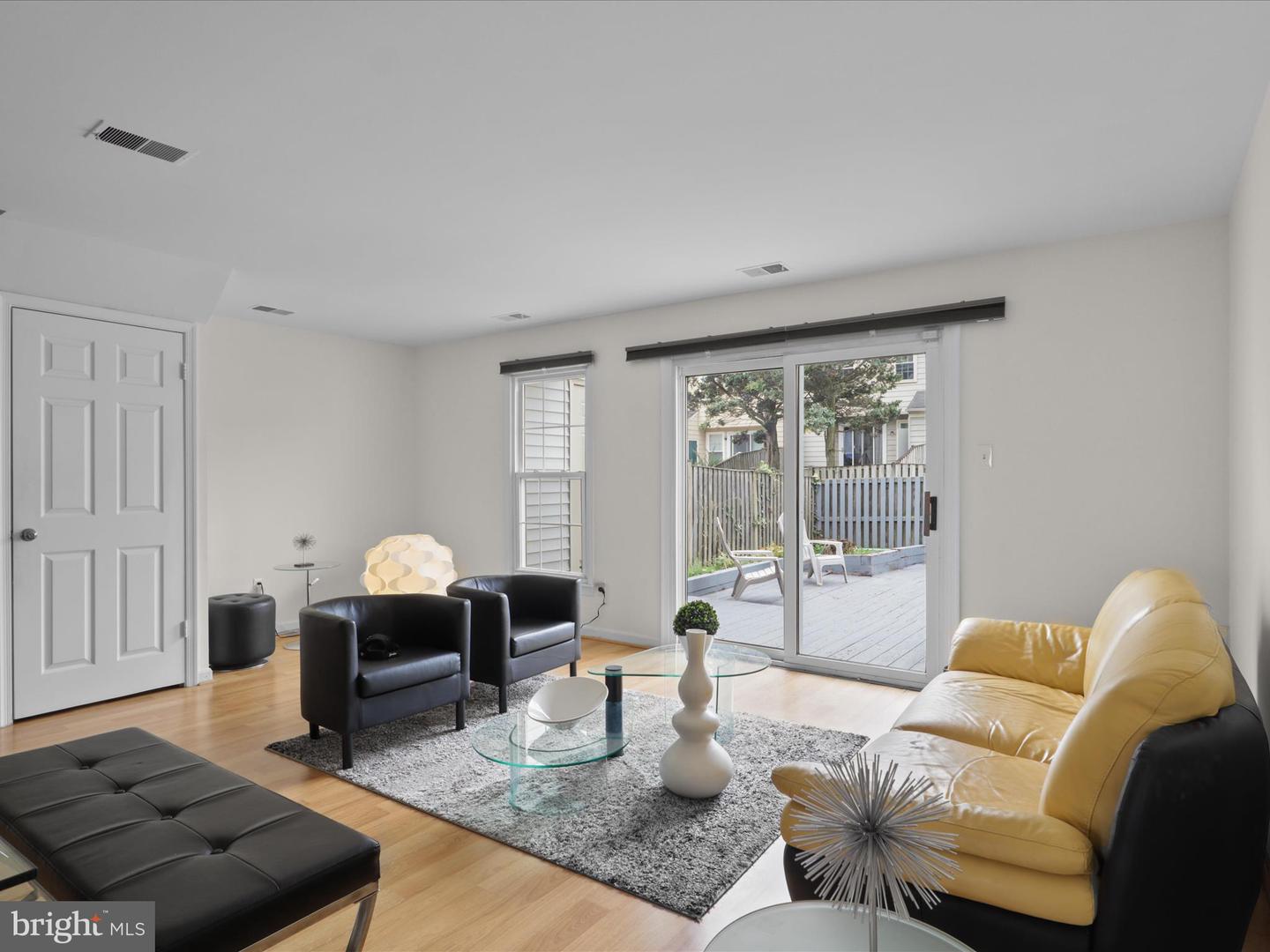 8068 DULCIANA CT, SPRINGFIELD, Virginia 22153, 2 Bedrooms Bedrooms, ,1 BathroomBathrooms,Residential,For sale,8068 DULCIANA CT,VAFX2269044 MLS # VAFX2269044