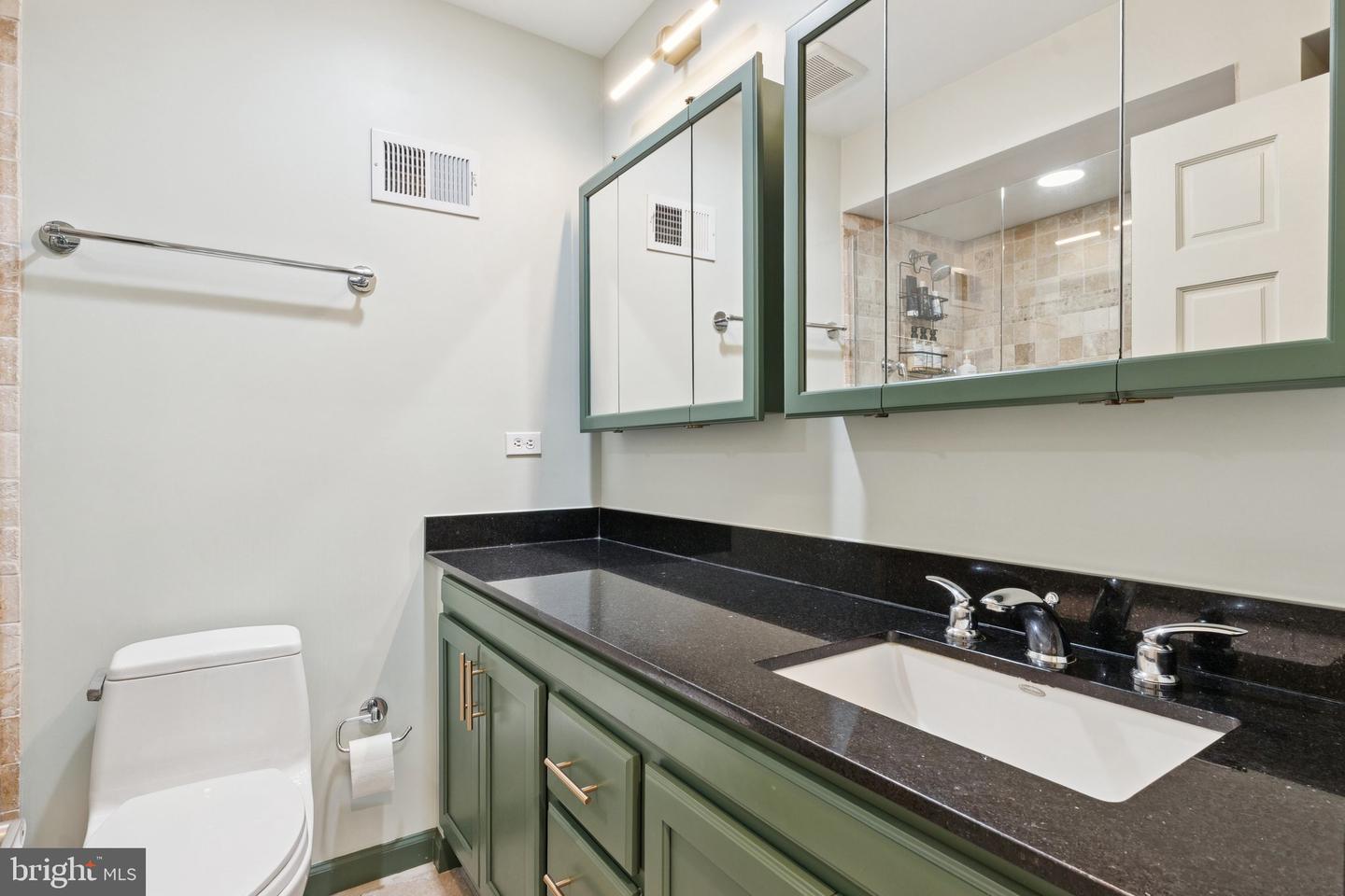 1420 RHODE ISLAND AVE NW, WASHINGTON, District Of Columbia 20005, 3 Bedrooms Bedrooms, ,3 BathroomsBathrooms,Residential,For sale,1420 RHODE ISLAND AVE NW,DCDC2225426 MLS # DCDC2225426