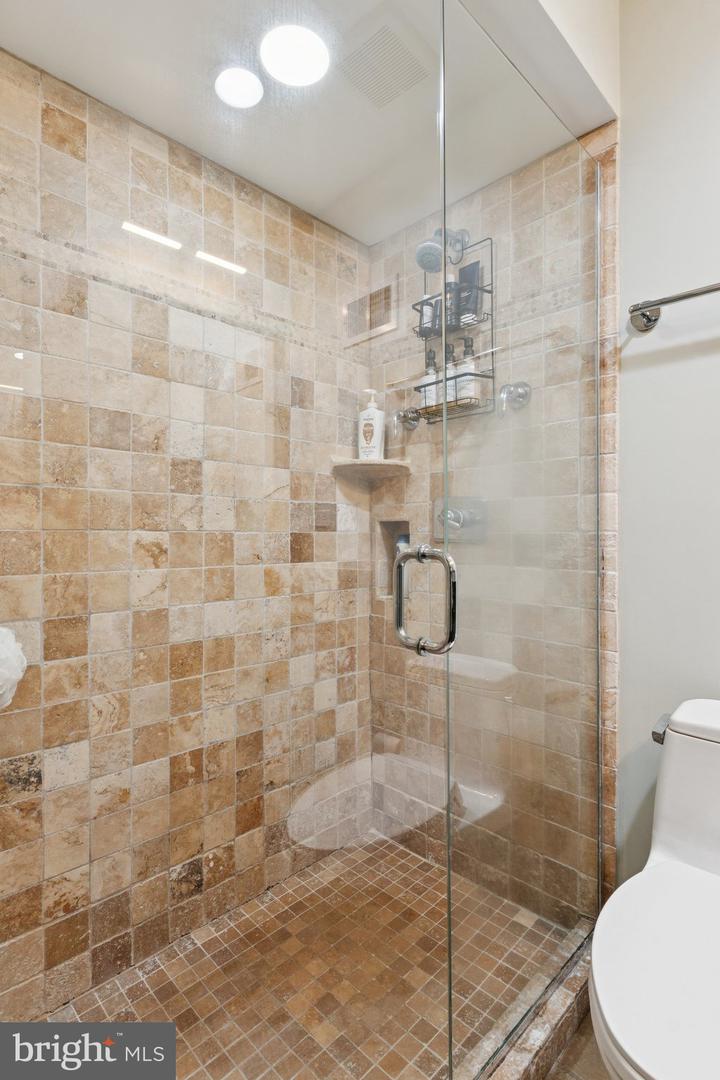 1420 RHODE ISLAND AVE NW, WASHINGTON, District Of Columbia 20005, 3 Bedrooms Bedrooms, ,3 BathroomsBathrooms,Residential,For sale,1420 RHODE ISLAND AVE NW,DCDC2225426 MLS # DCDC2225426