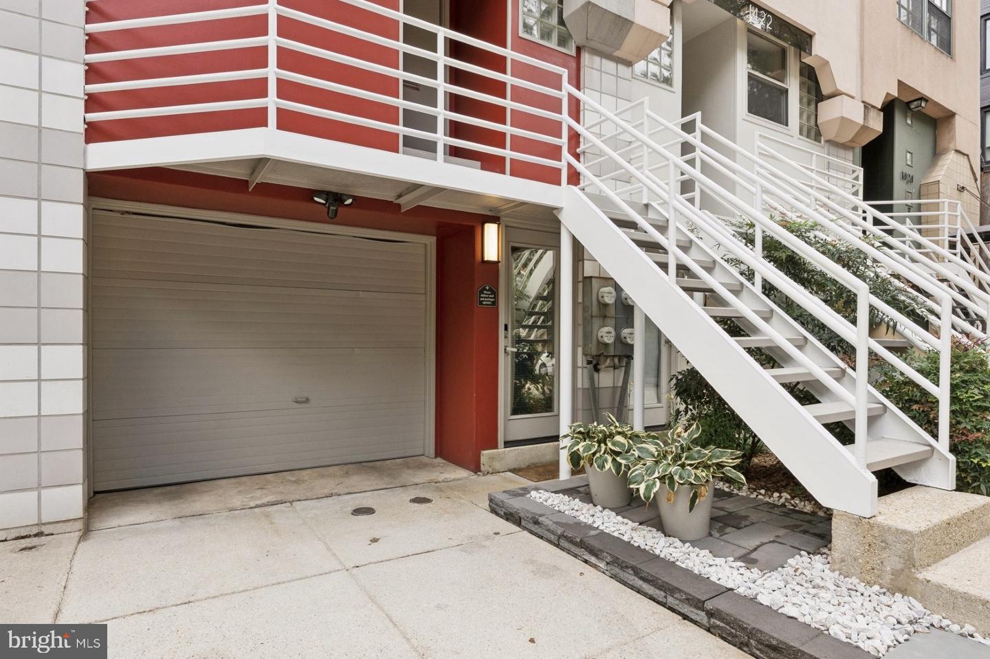 1420 RHODE ISLAND AVE NW, WASHINGTON, District Of Columbia 20005, 3 Bedrooms Bedrooms, ,3 BathroomsBathrooms,Residential,For sale,1420 RHODE ISLAND AVE NW,DCDC2225426 MLS # DCDC2225426