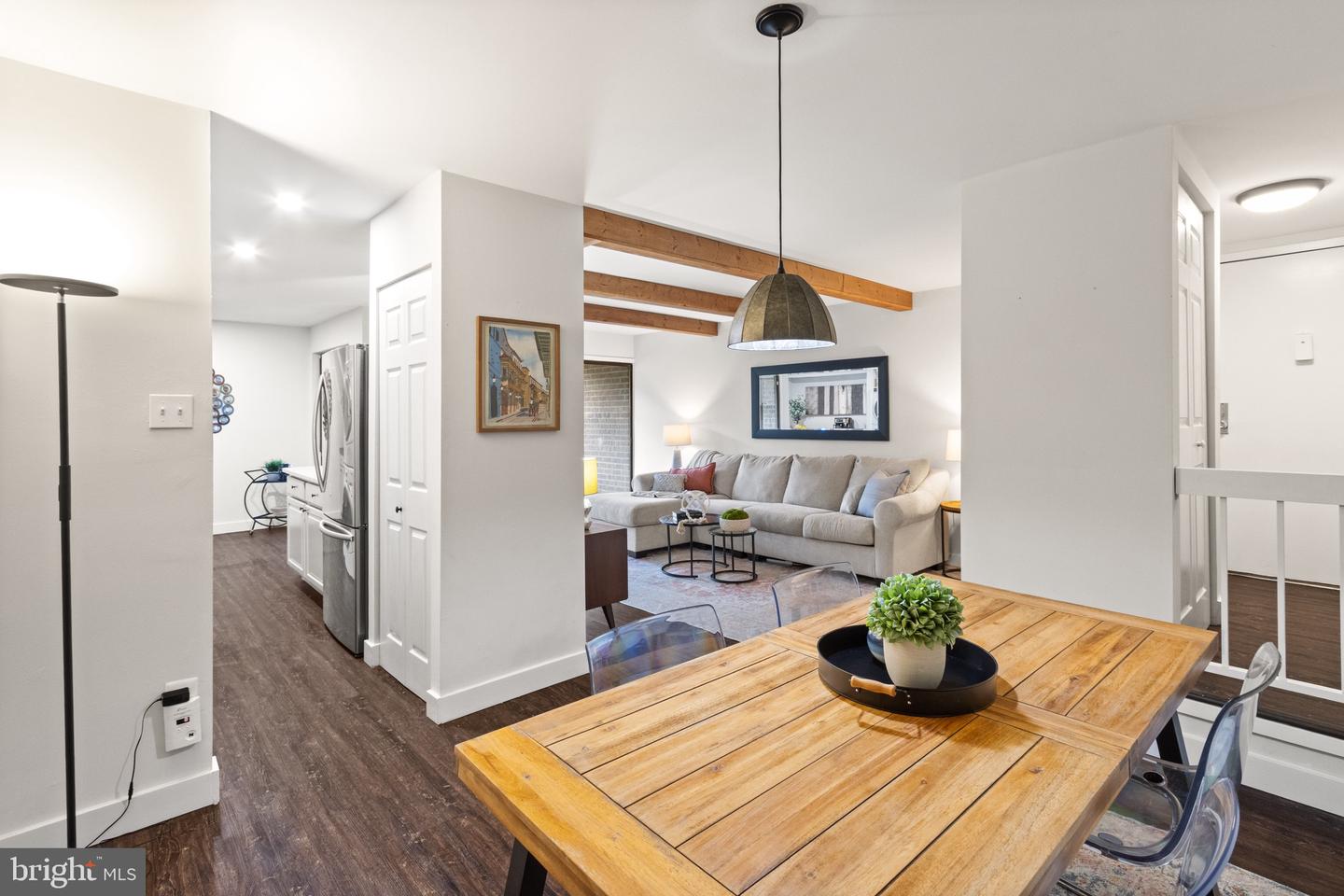11240 CHESTNUT GROVE SQ #358, RESTON, Virginia 20190, 2 Bedrooms Bedrooms, ,1 BathroomBathrooms,Residential,For sale,11240 CHESTNUT GROVE SQ #358,VAFX2272844 MLS # VAFX2272844