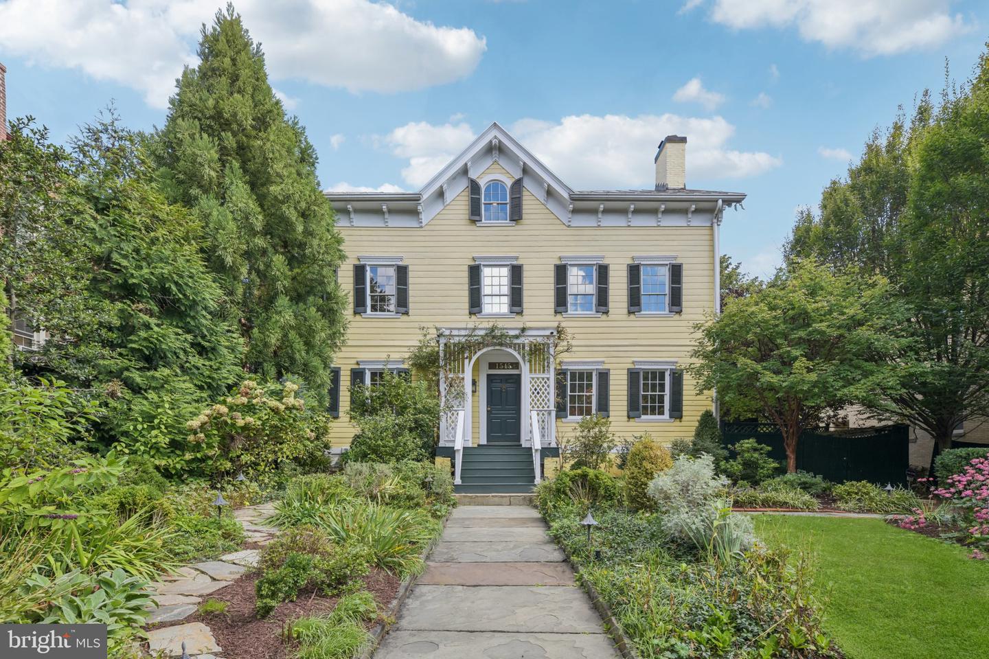 1545 35TH ST NW, WASHINGTON, District Of Columbia 20007, 6 Bedrooms Bedrooms, ,4 BathroomsBathrooms,Residential,For sale,1545 35TH ST NW,DCDC2226266 MLS # DCDC2226266
