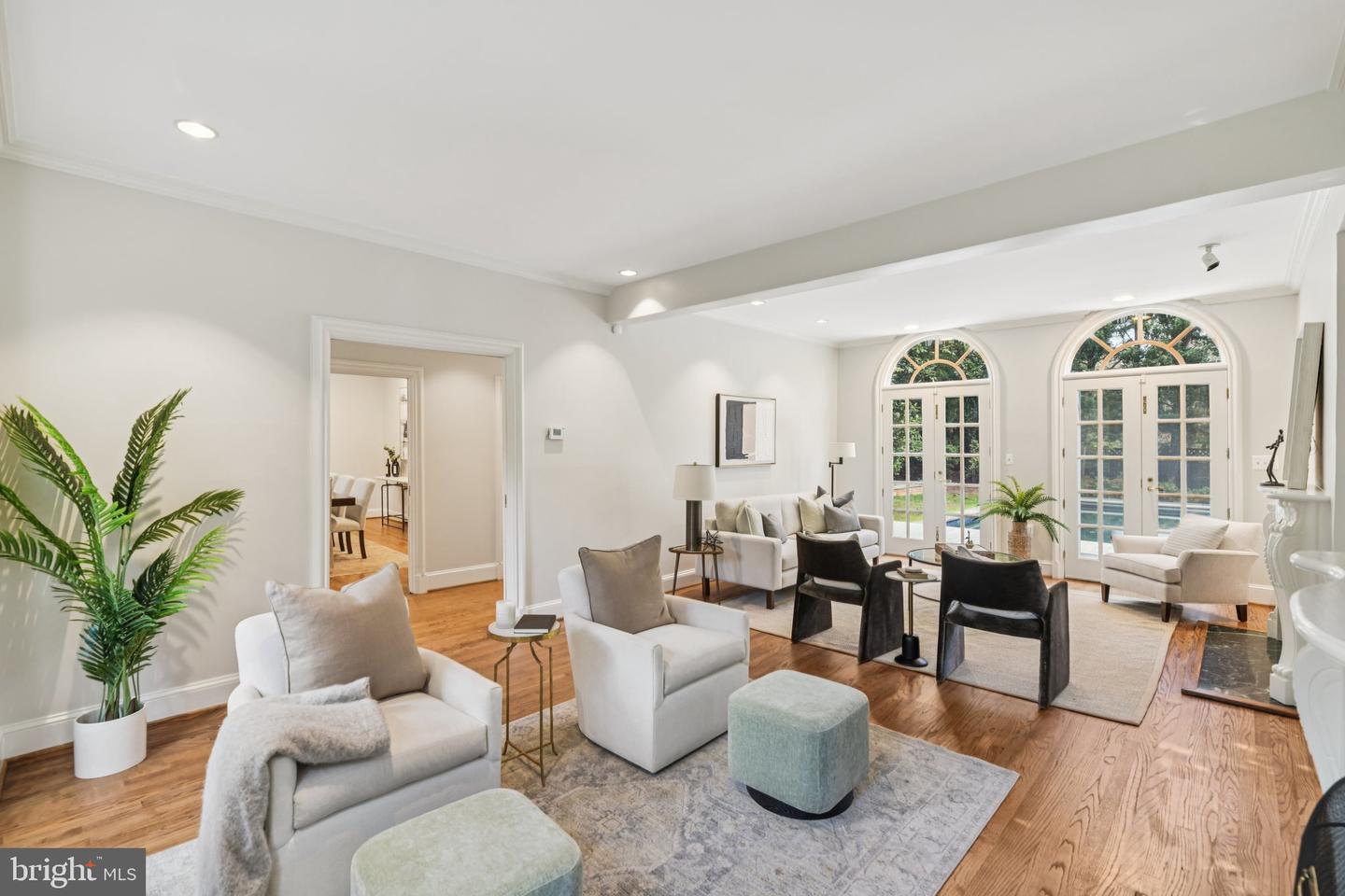 1545 35TH ST NW, WASHINGTON, District Of Columbia 20007, 6 Bedrooms Bedrooms, ,4 BathroomsBathrooms,Residential,For sale,1545 35TH ST NW,DCDC2226266 MLS # DCDC2226266