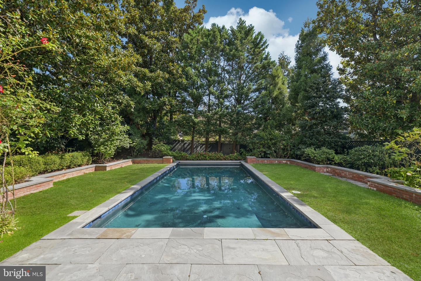1545 35TH ST NW, WASHINGTON, District Of Columbia 20007, 6 Bedrooms Bedrooms, ,4 BathroomsBathrooms,Residential,For sale,1545 35TH ST NW,DCDC2226266 MLS # DCDC2226266