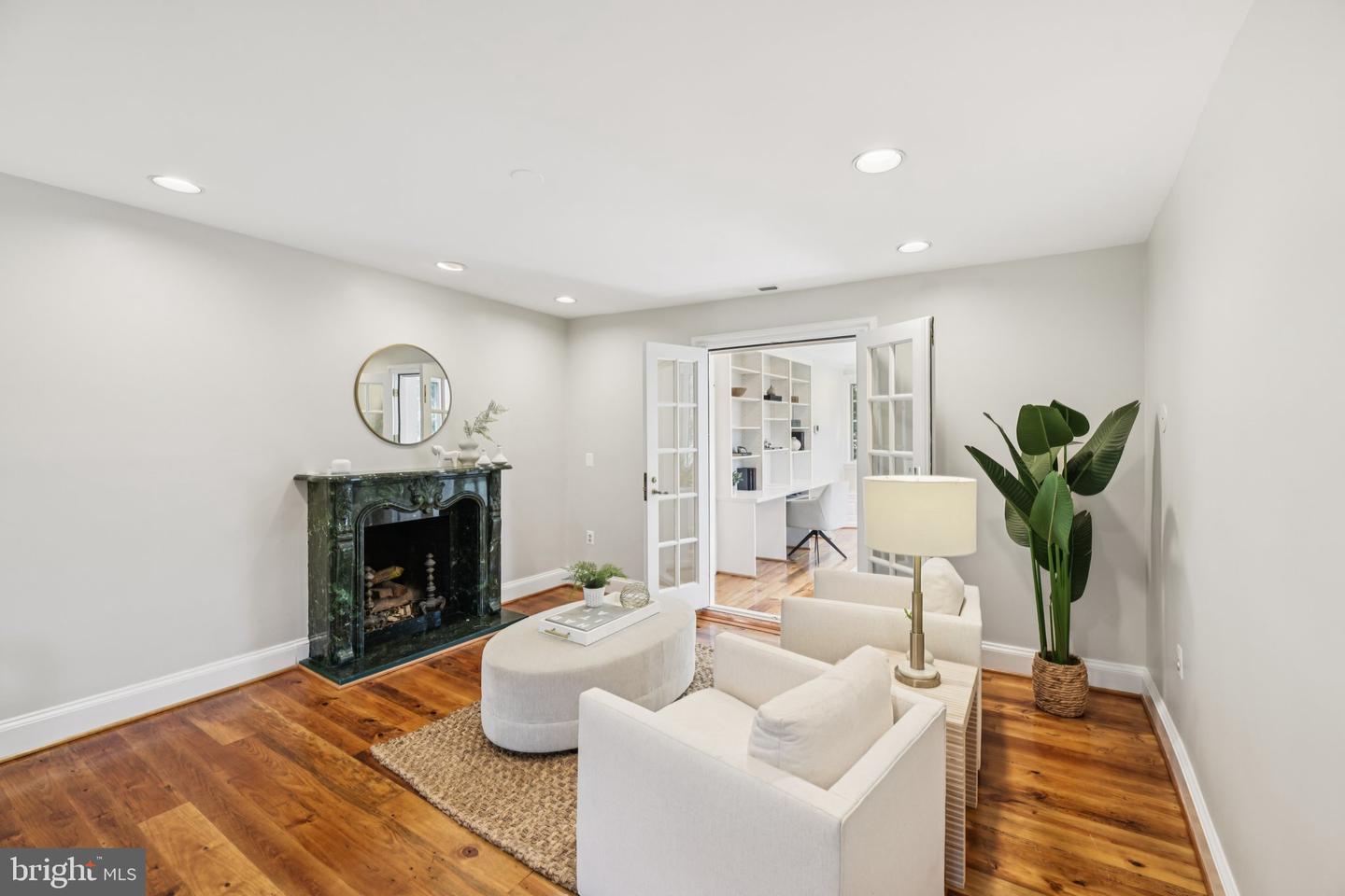 1545 35TH ST NW, WASHINGTON, District Of Columbia 20007, 6 Bedrooms Bedrooms, ,4 BathroomsBathrooms,Residential,For sale,1545 35TH ST NW,DCDC2226266 MLS # DCDC2226266