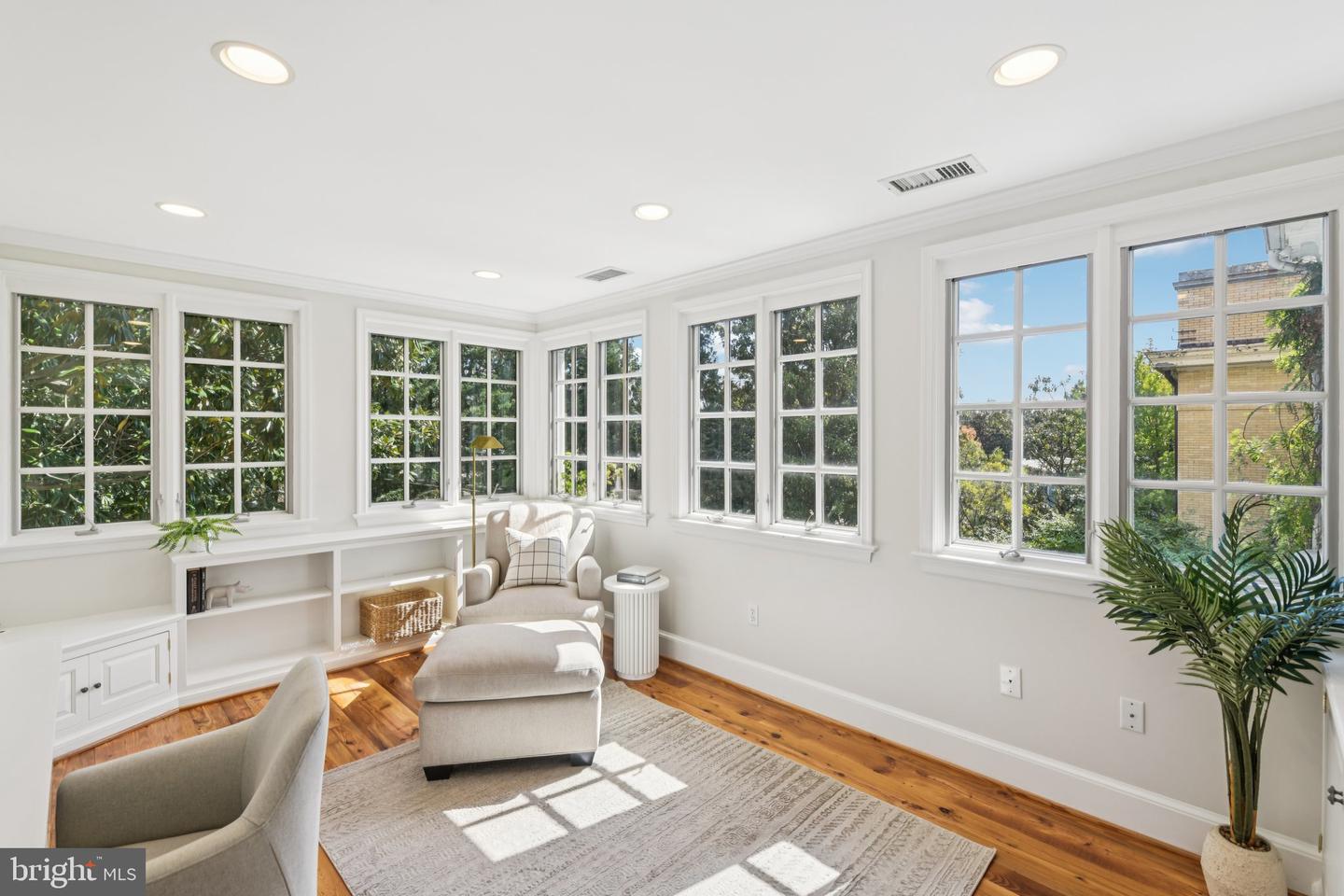 1545 35TH ST NW, WASHINGTON, District Of Columbia 20007, 6 Bedrooms Bedrooms, ,4 BathroomsBathrooms,Residential,For sale,1545 35TH ST NW,DCDC2226266 MLS # DCDC2226266