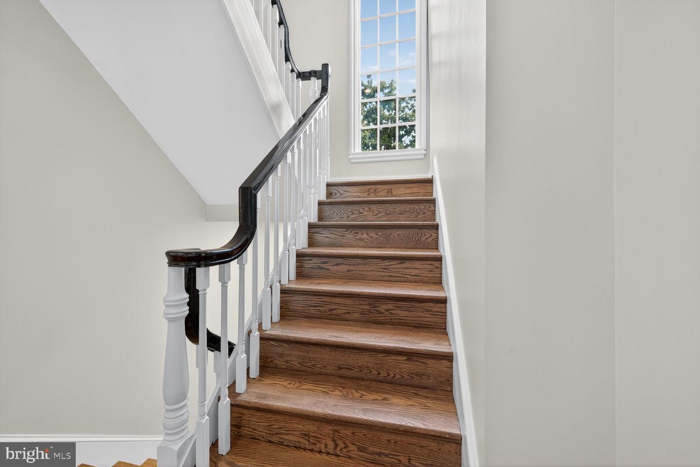 1545 35TH ST NW, WASHINGTON, District Of Columbia 20007, 6 Bedrooms Bedrooms, ,4 BathroomsBathrooms,Residential,For sale,1545 35TH ST NW,DCDC2226266 MLS # DCDC2226266
