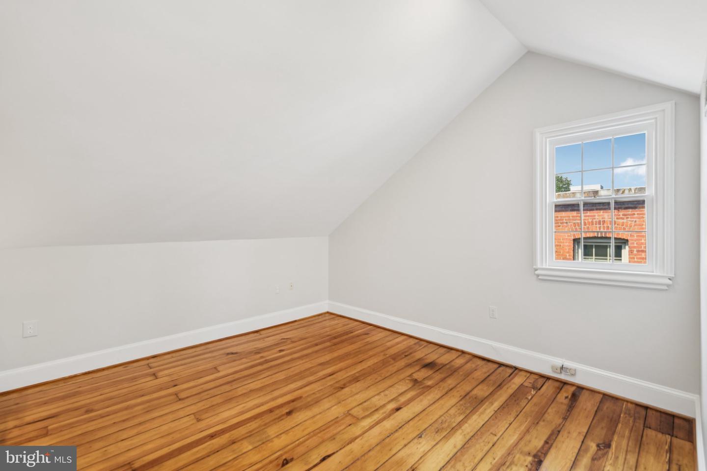 1545 35TH ST NW, WASHINGTON, District Of Columbia 20007, 6 Bedrooms Bedrooms, ,4 BathroomsBathrooms,Residential,For sale,1545 35TH ST NW,DCDC2226266 MLS # DCDC2226266