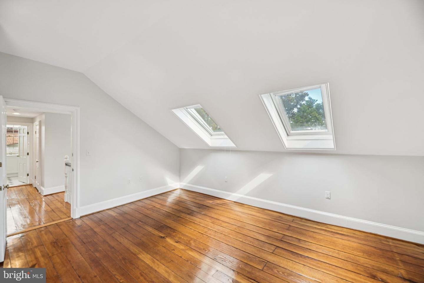1545 35TH ST NW, WASHINGTON, District Of Columbia 20007, 6 Bedrooms Bedrooms, ,4 BathroomsBathrooms,Residential,For sale,1545 35TH ST NW,DCDC2226266 MLS # DCDC2226266