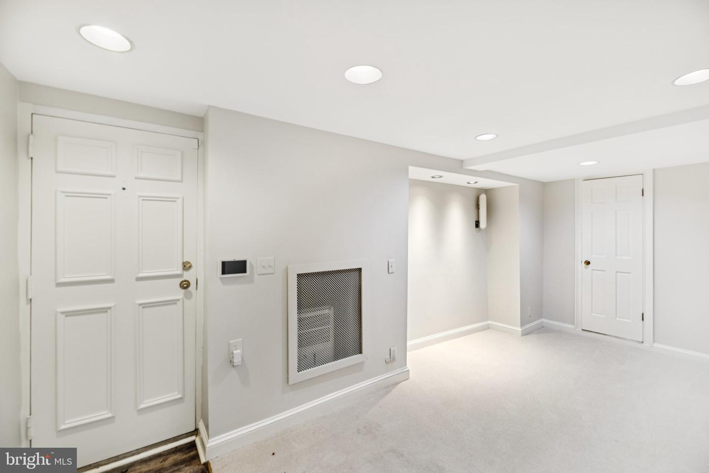 1545 35TH ST NW, WASHINGTON, District Of Columbia 20007, 6 Bedrooms Bedrooms, ,4 BathroomsBathrooms,Residential,For sale,1545 35TH ST NW,DCDC2226266 MLS # DCDC2226266
