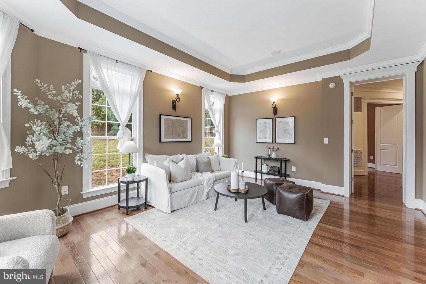 829 GOLDEN ARROW ST, GREAT FALLS, Virginia 22066, 6 Bedrooms Bedrooms, ,6 BathroomsBathrooms,Residential,For sale,829 GOLDEN ARROW ST,VAFX2273992 MLS # VAFX2273992
