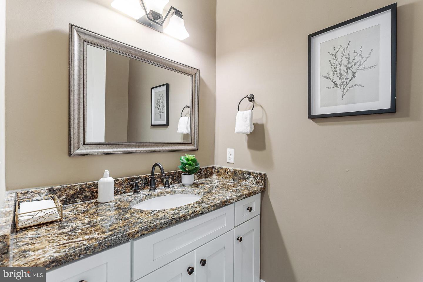 829 GOLDEN ARROW ST, GREAT FALLS, Virginia 22066, 6 Bedrooms Bedrooms, ,6 BathroomsBathrooms,Residential,For sale,829 GOLDEN ARROW ST,VAFX2273992 MLS # VAFX2273992