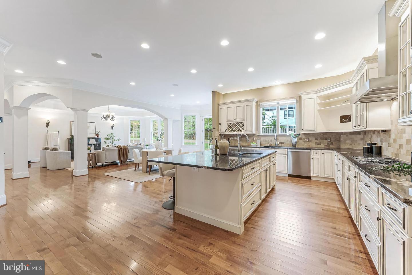 829 GOLDEN ARROW ST, GREAT FALLS, Virginia 22066, 6 Bedrooms Bedrooms, ,6 BathroomsBathrooms,Residential,For sale,829 GOLDEN ARROW ST,VAFX2273992 MLS # VAFX2273992