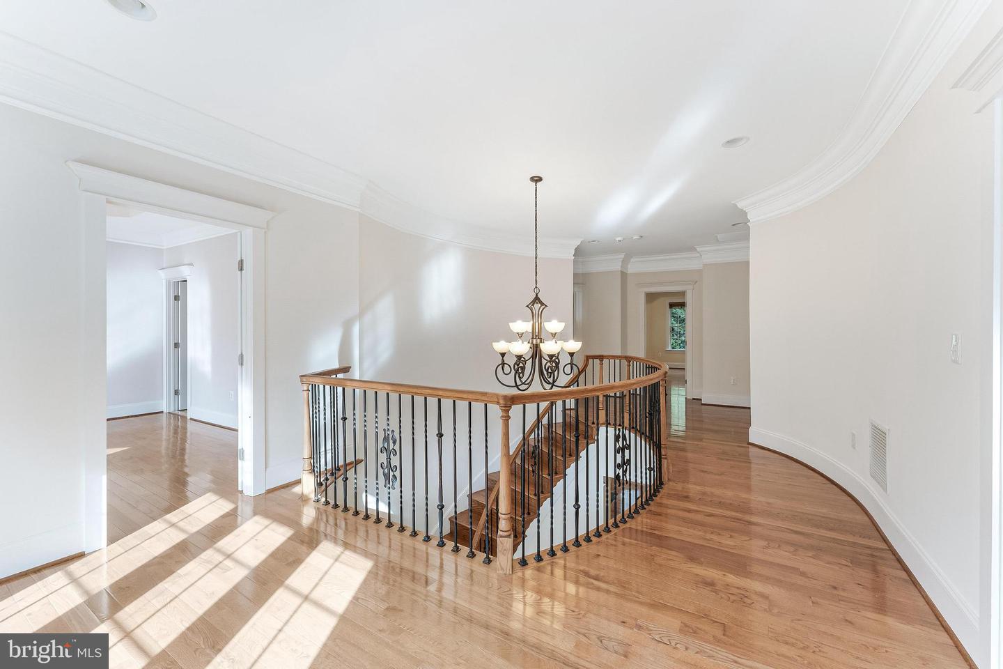 829 GOLDEN ARROW ST, GREAT FALLS, Virginia 22066, 6 Bedrooms Bedrooms, ,6 BathroomsBathrooms,Residential,For sale,829 GOLDEN ARROW ST,VAFX2273992 MLS # VAFX2273992