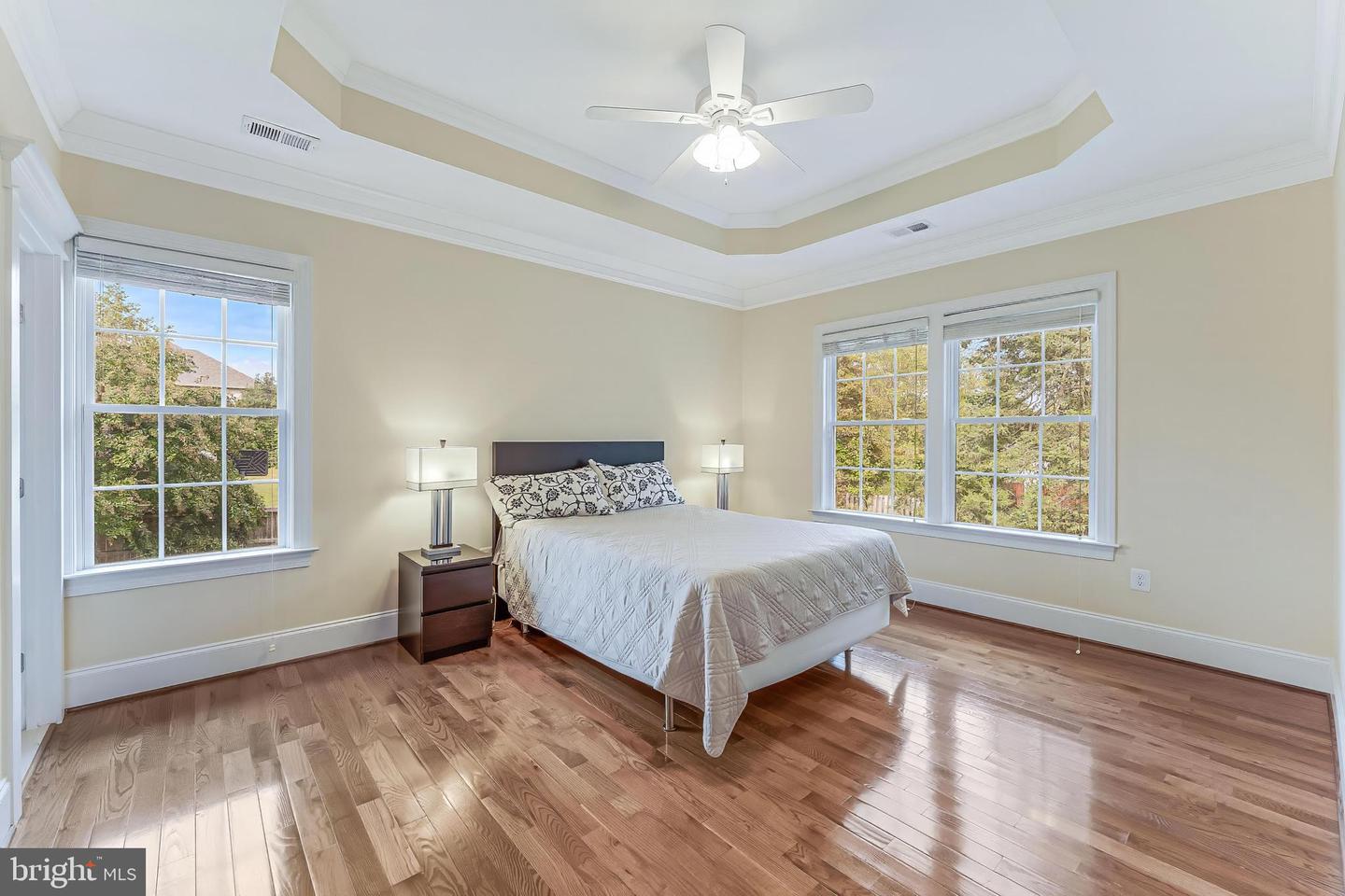 829 GOLDEN ARROW ST, GREAT FALLS, Virginia 22066, 6 Bedrooms Bedrooms, ,6 BathroomsBathrooms,Residential,For sale,829 GOLDEN ARROW ST,VAFX2273992 MLS # VAFX2273992