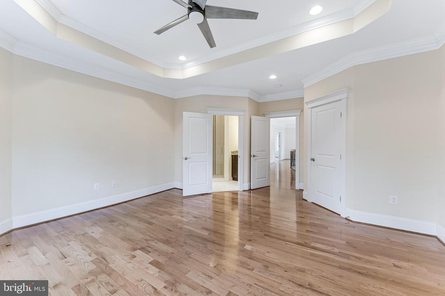829 GOLDEN ARROW ST, GREAT FALLS, Virginia 22066, 6 Bedrooms Bedrooms, ,6 BathroomsBathrooms,Residential,For sale,829 GOLDEN ARROW ST,VAFX2273992 MLS # VAFX2273992
