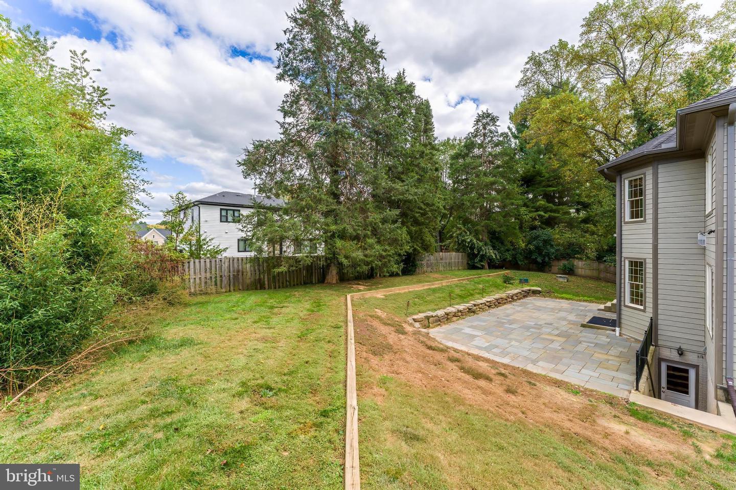 829 GOLDEN ARROW ST, GREAT FALLS, Virginia 22066, 6 Bedrooms Bedrooms, ,6 BathroomsBathrooms,Residential,For sale,829 GOLDEN ARROW ST,VAFX2273992 MLS # VAFX2273992