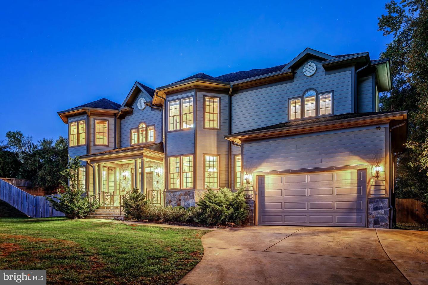 829 GOLDEN ARROW ST, GREAT FALLS, Virginia 22066, 6 Bedrooms Bedrooms, ,6 BathroomsBathrooms,Residential,For sale,829 GOLDEN ARROW ST,VAFX2273992 MLS # VAFX2273992 829 GOLDEN ARROW ST, GREAT FALLS, Virginia 22066, 6 Bedrooms Bedrooms, ,6 BathroomsBathrooms,Residential,For sale,829 GOLDEN ARROW ST,VAFX2273992 MLS # VAFX2273992