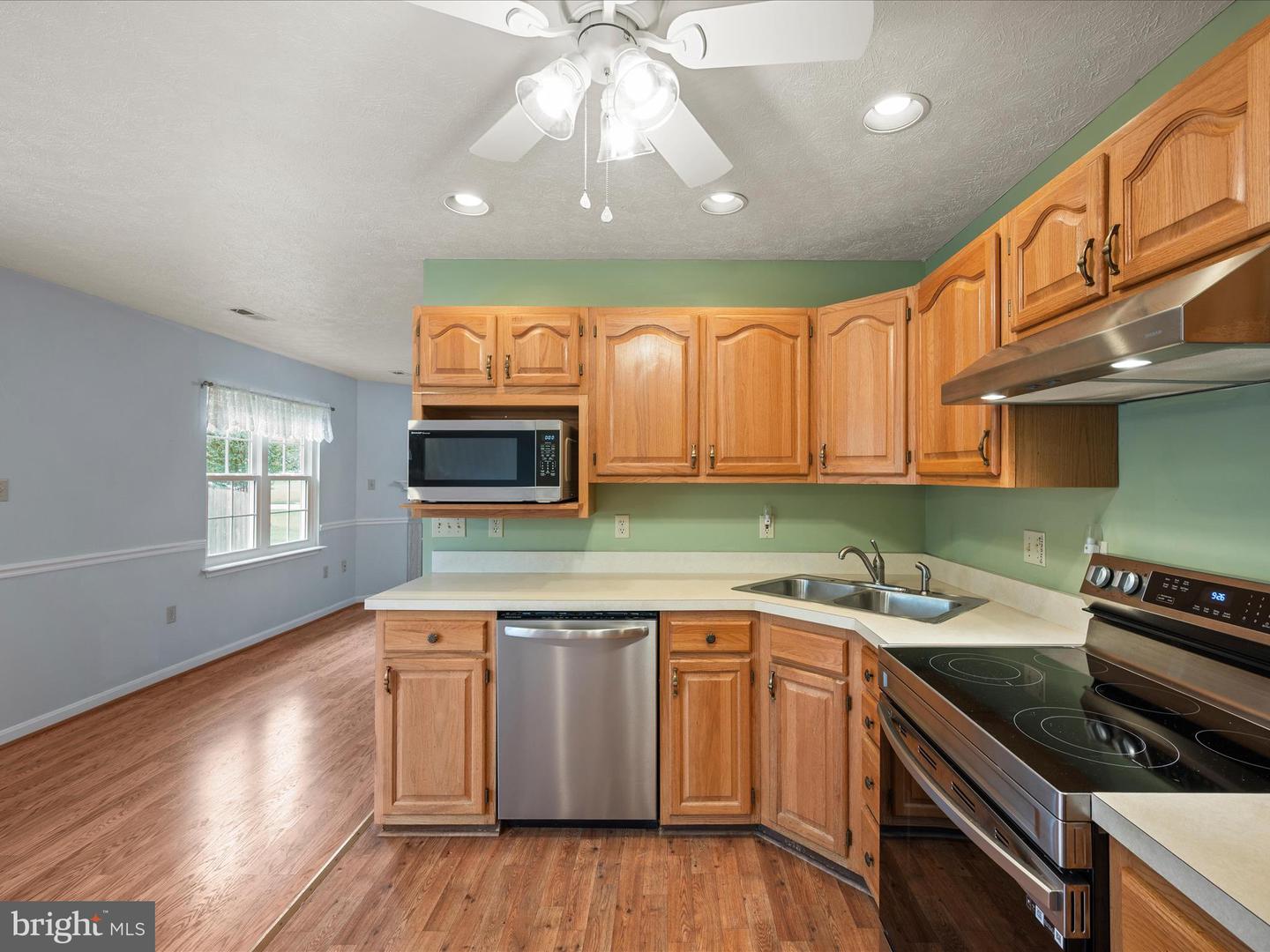 112 JEFFERSON CT, STEPHENS CITY, Virginia 22655, 3 Bedrooms Bedrooms, ,2 BathroomsBathrooms,Residential,For sale,112 JEFFERSON CT,VAFV2037352 MLS # VAFV2037352