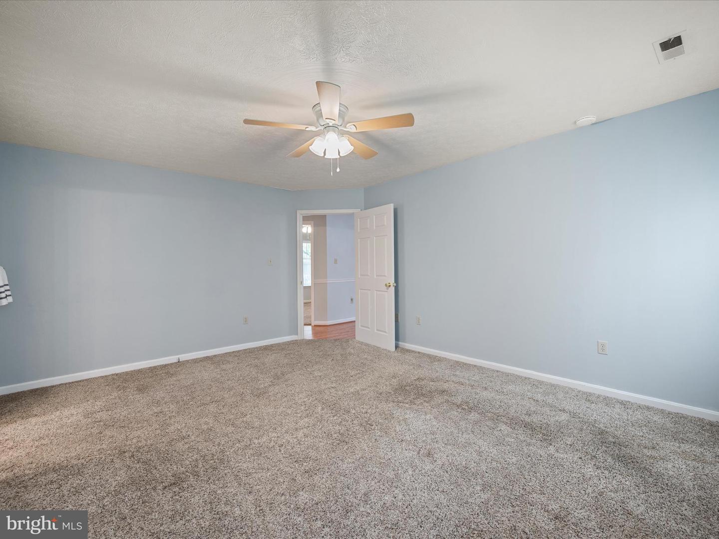112 JEFFERSON CT, STEPHENS CITY, Virginia 22655, 3 Bedrooms Bedrooms, ,2 BathroomsBathrooms,Residential,For sale,112 JEFFERSON CT,VAFV2037352 MLS # VAFV2037352