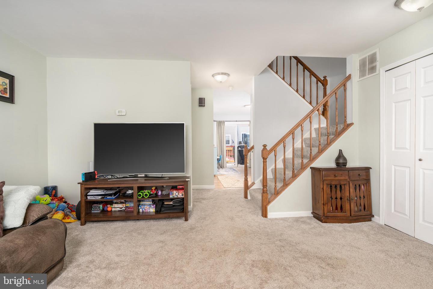 8396 WOODLINE CT, MANASSAS, Virginia 20110, 4 Bedrooms Bedrooms, ,2 BathroomsBathrooms,Residential,For sale,8396 WOODLINE CT,VAMN2009492 MLS # VAMN2009492