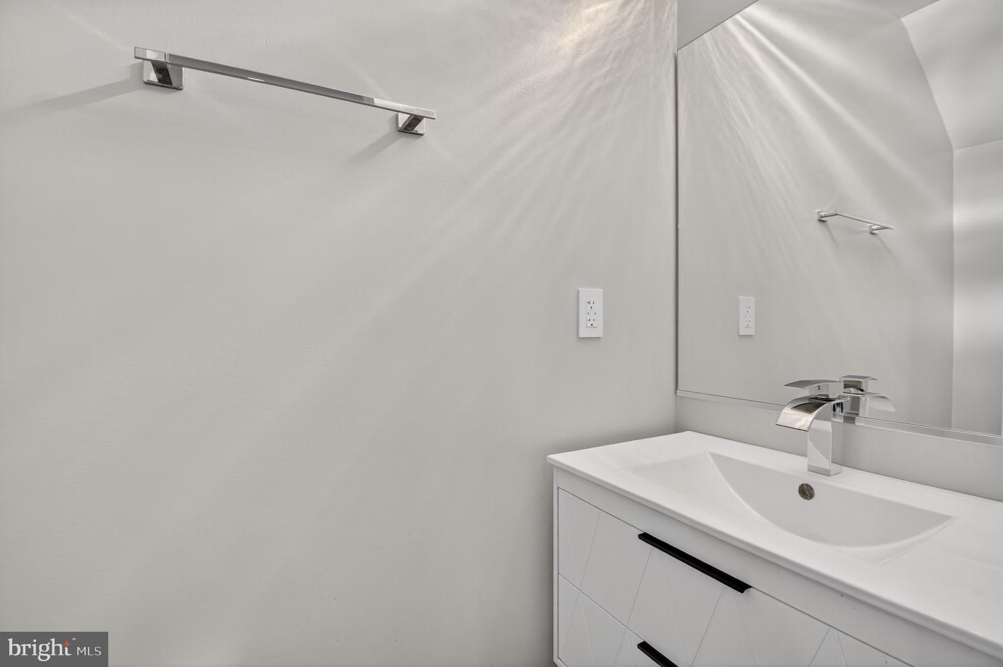3712 13TH ST NW, WASHINGTON, District Of Columbia 20010, 4 Bedrooms Bedrooms, 9 Rooms Rooms,3 BathroomsBathrooms,Residential,For sale,3712 13TH ST NW,DCDC2226958 MLS # DCDC2226958