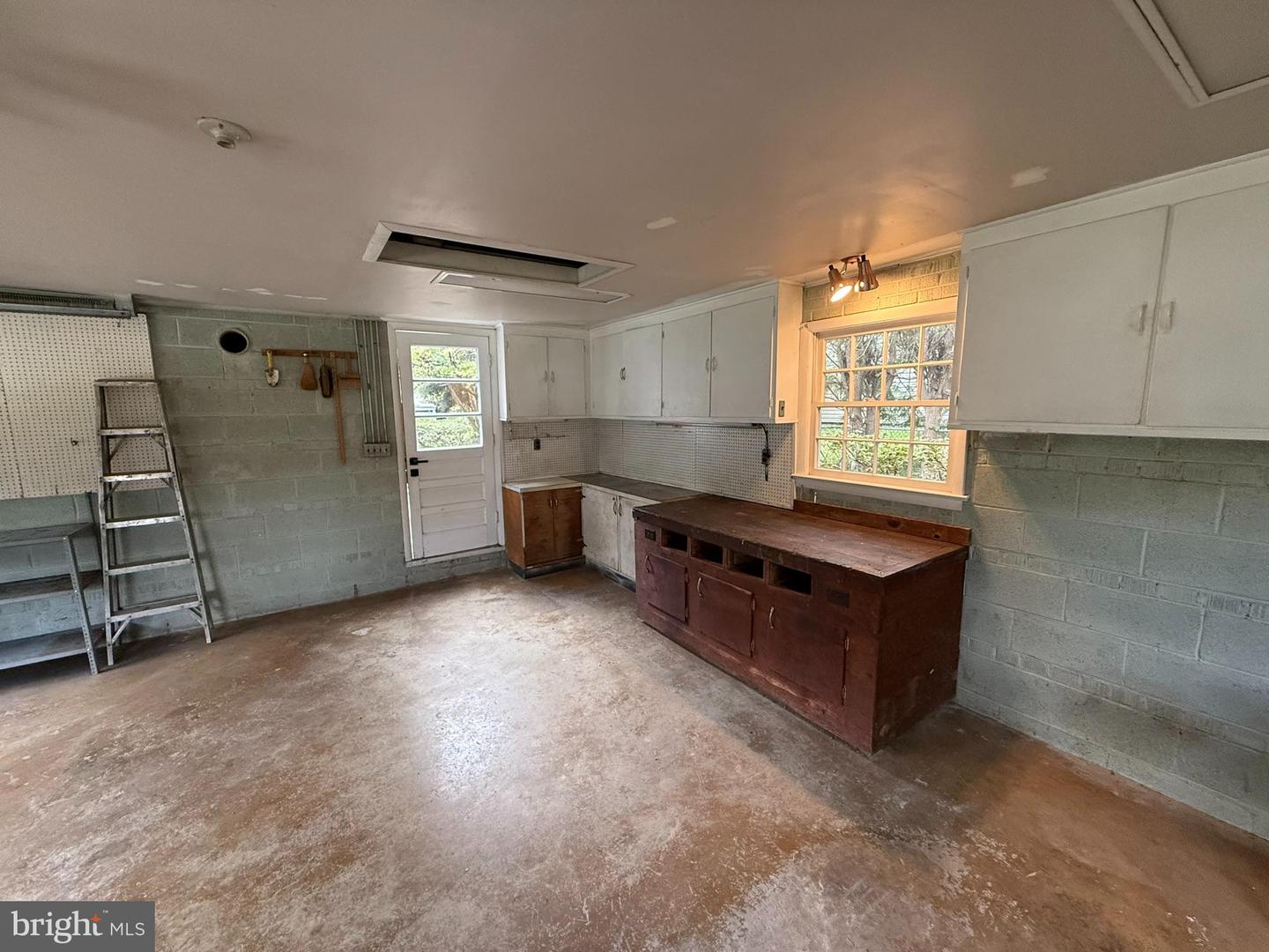 3000 JAMES ST, FAIRFAX, Virginia 22031, 3 Bedrooms Bedrooms, ,2 BathroomsBathrooms,Residential,For sale,3000 JAMES ST,VAFX2274340 MLS # VAFX2274340