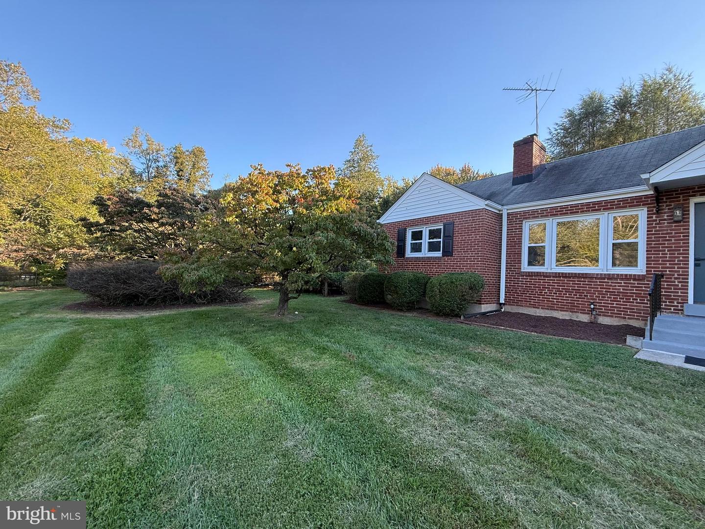 3000 JAMES ST, FAIRFAX, Virginia 22031, 3 Bedrooms Bedrooms, ,2 BathroomsBathrooms,Residential,For sale,3000 JAMES ST,VAFX2274340 MLS # VAFX2274340