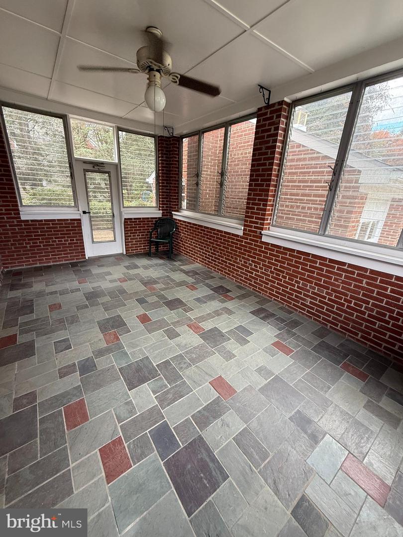 3000 JAMES ST, FAIRFAX, Virginia 22031, 3 Bedrooms Bedrooms, ,2 BathroomsBathrooms,Residential,For sale,3000 JAMES ST,VAFX2274340 MLS # VAFX2274340