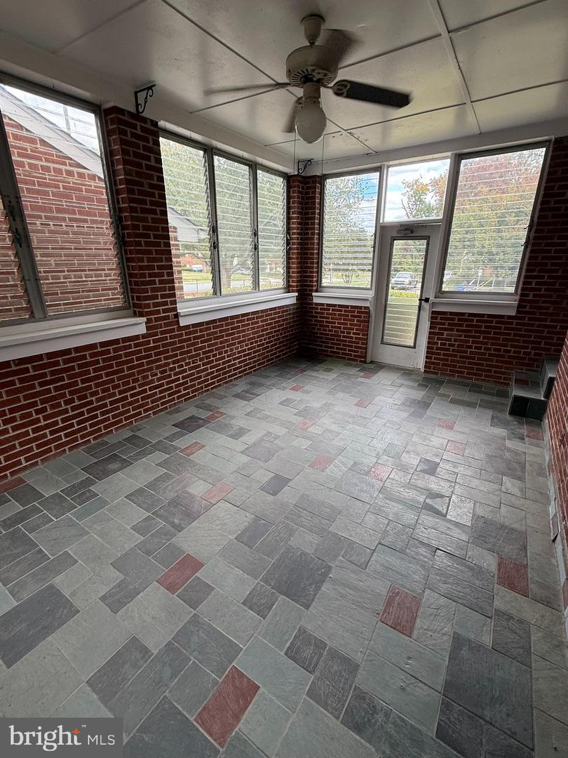 3000 JAMES ST, FAIRFAX, Virginia 22031, 3 Bedrooms Bedrooms, ,2 BathroomsBathrooms,Residential,For sale,3000 JAMES ST,VAFX2274340 MLS # VAFX2274340