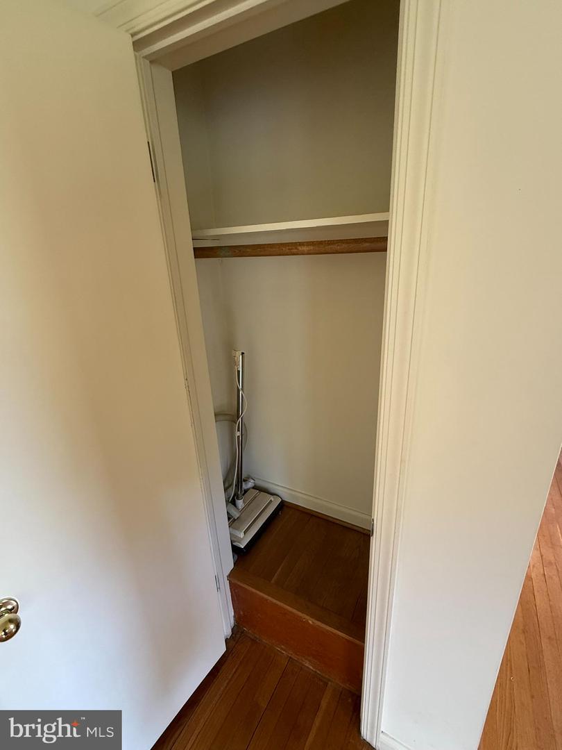 3000 JAMES ST, FAIRFAX, Virginia 22031, 3 Bedrooms Bedrooms, ,2 BathroomsBathrooms,Residential,For sale,3000 JAMES ST,VAFX2274340 MLS # VAFX2274340