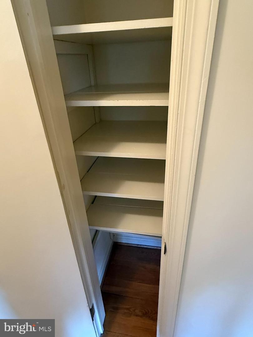 3000 JAMES ST, FAIRFAX, Virginia 22031, 3 Bedrooms Bedrooms, ,2 BathroomsBathrooms,Residential,For sale,3000 JAMES ST,VAFX2274340 MLS # VAFX2274340
