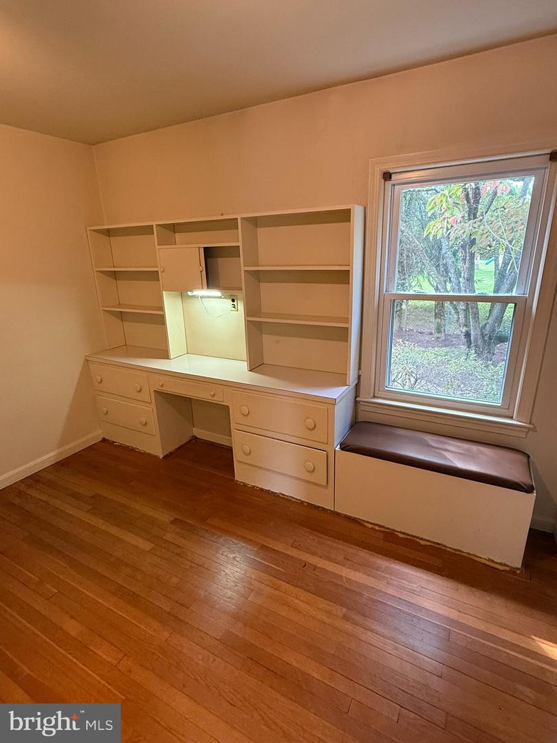 3000 JAMES ST, FAIRFAX, Virginia 22031, 3 Bedrooms Bedrooms, ,2 BathroomsBathrooms,Residential,For sale,3000 JAMES ST,VAFX2274340 MLS # VAFX2274340