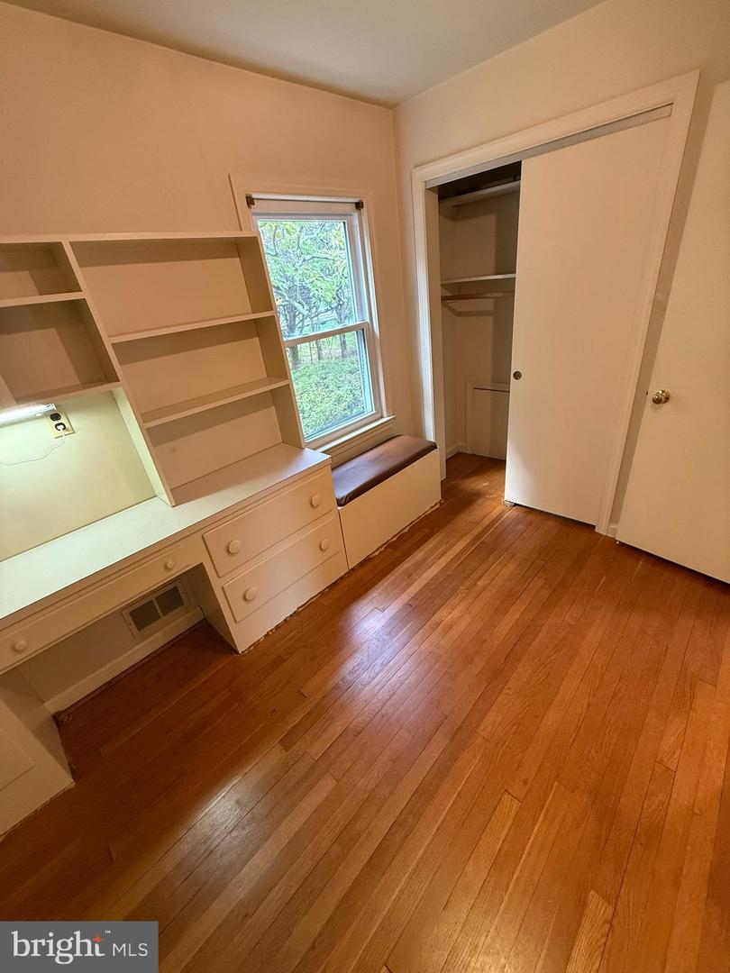 3000 JAMES ST, FAIRFAX, Virginia 22031, 3 Bedrooms Bedrooms, ,2 BathroomsBathrooms,Residential,For sale,3000 JAMES ST,VAFX2274340 MLS # VAFX2274340