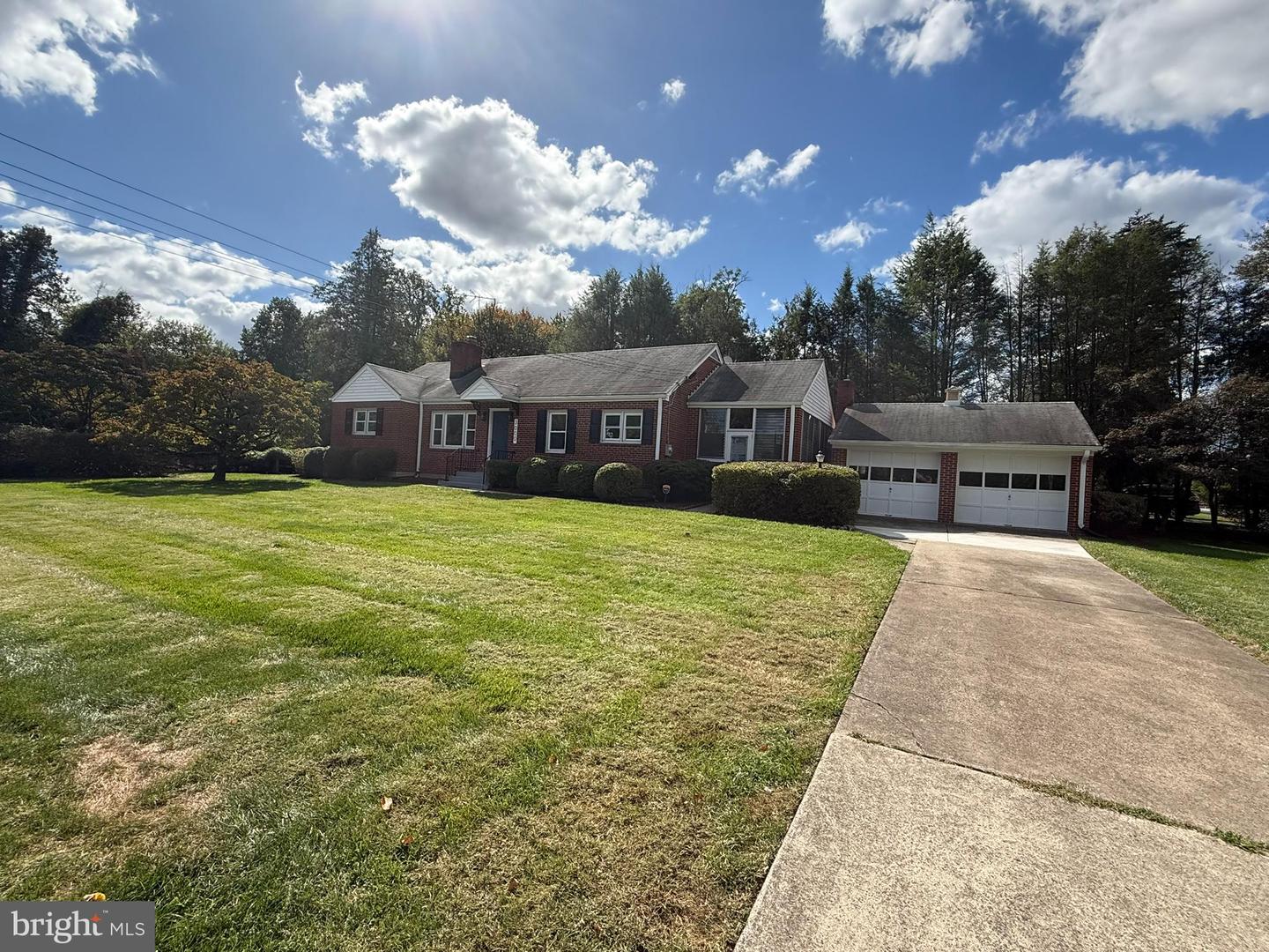 3000 JAMES ST, FAIRFAX, Virginia 22031, 3 Bedrooms Bedrooms, ,2 BathroomsBathrooms,Residential,For sale,3000 JAMES ST,VAFX2274340 MLS # VAFX2274340
