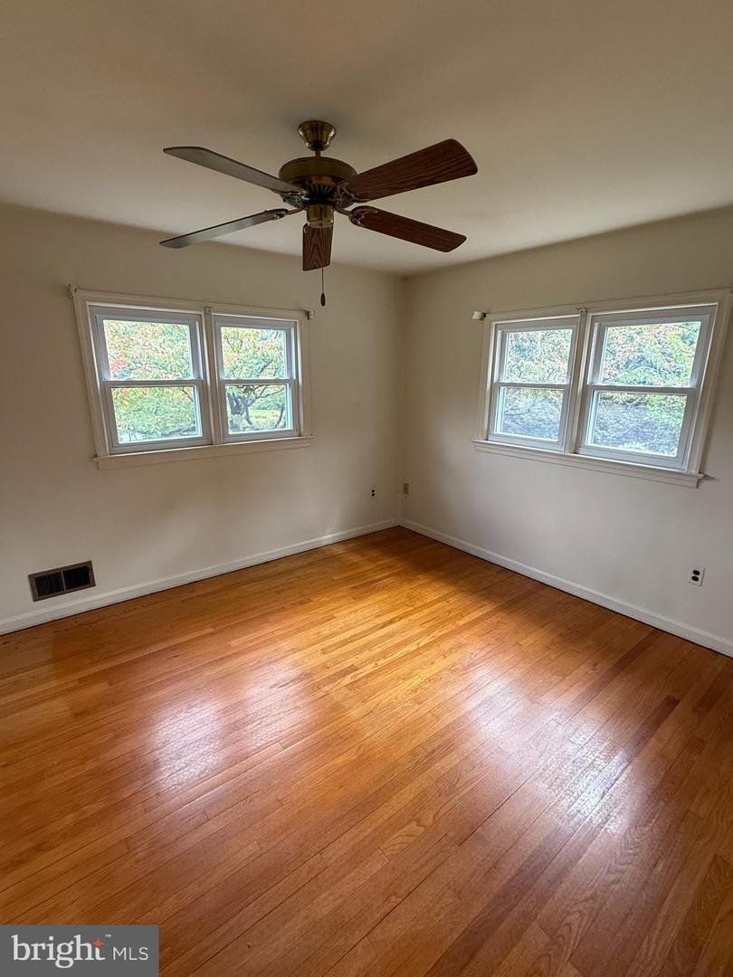 3000 JAMES ST, FAIRFAX, Virginia 22031, 3 Bedrooms Bedrooms, ,2 BathroomsBathrooms,Residential,For sale,3000 JAMES ST,VAFX2274340 MLS # VAFX2274340