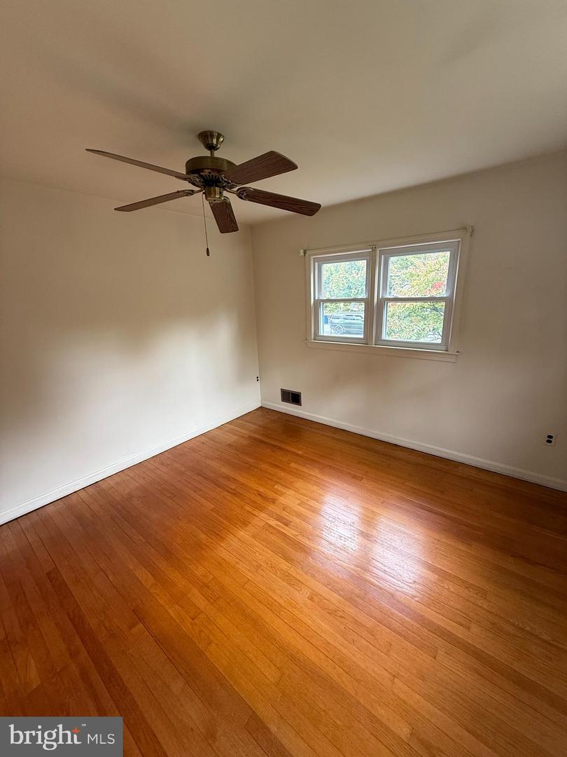 3000 JAMES ST, FAIRFAX, Virginia 22031, 3 Bedrooms Bedrooms, ,2 BathroomsBathrooms,Residential,For sale,3000 JAMES ST,VAFX2274340 MLS # VAFX2274340