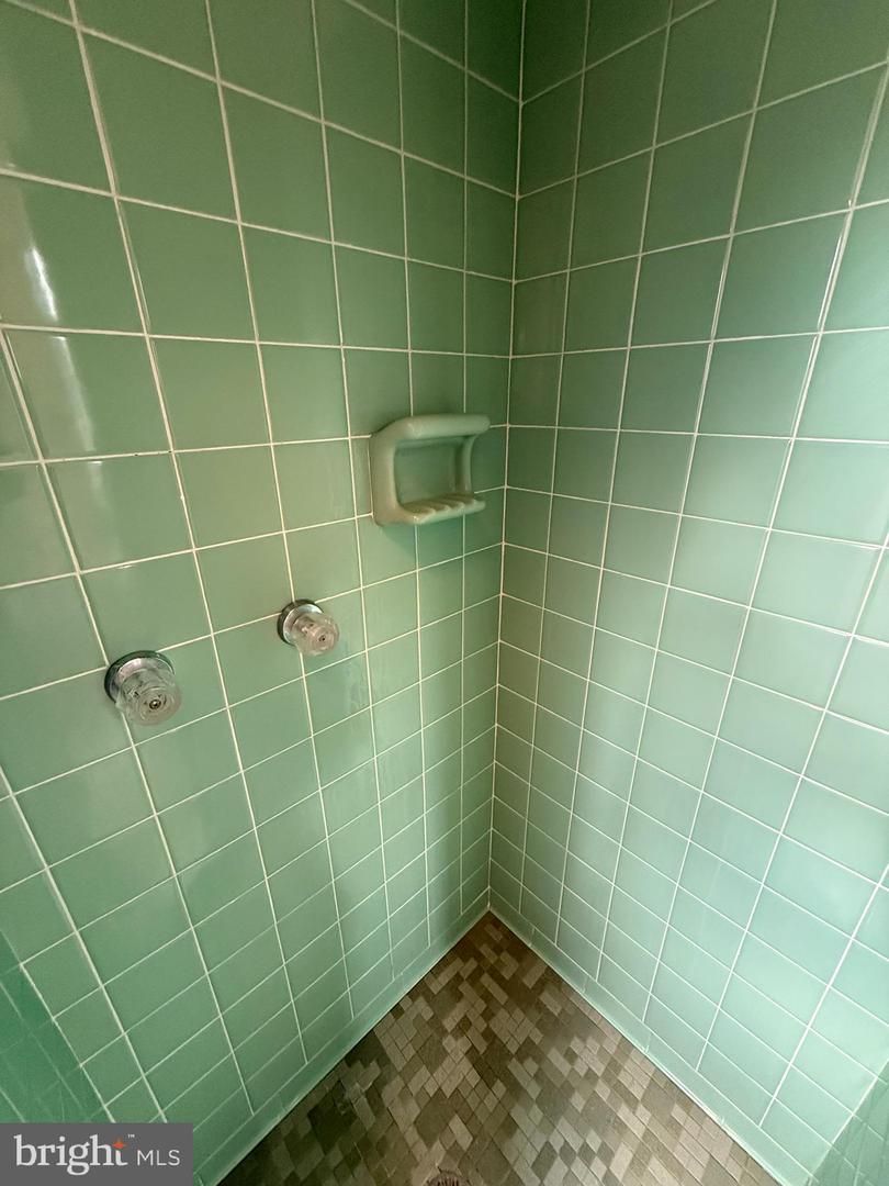3000 JAMES ST, FAIRFAX, Virginia 22031, 3 Bedrooms Bedrooms, ,2 BathroomsBathrooms,Residential,For sale,3000 JAMES ST,VAFX2274340 MLS # VAFX2274340