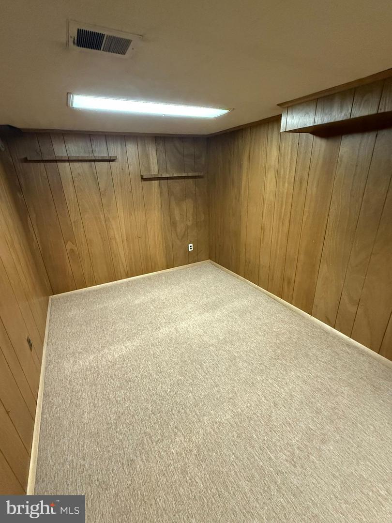 3000 JAMES ST, FAIRFAX, Virginia 22031, 3 Bedrooms Bedrooms, ,2 BathroomsBathrooms,Residential,For sale,3000 JAMES ST,VAFX2274340 MLS # VAFX2274340