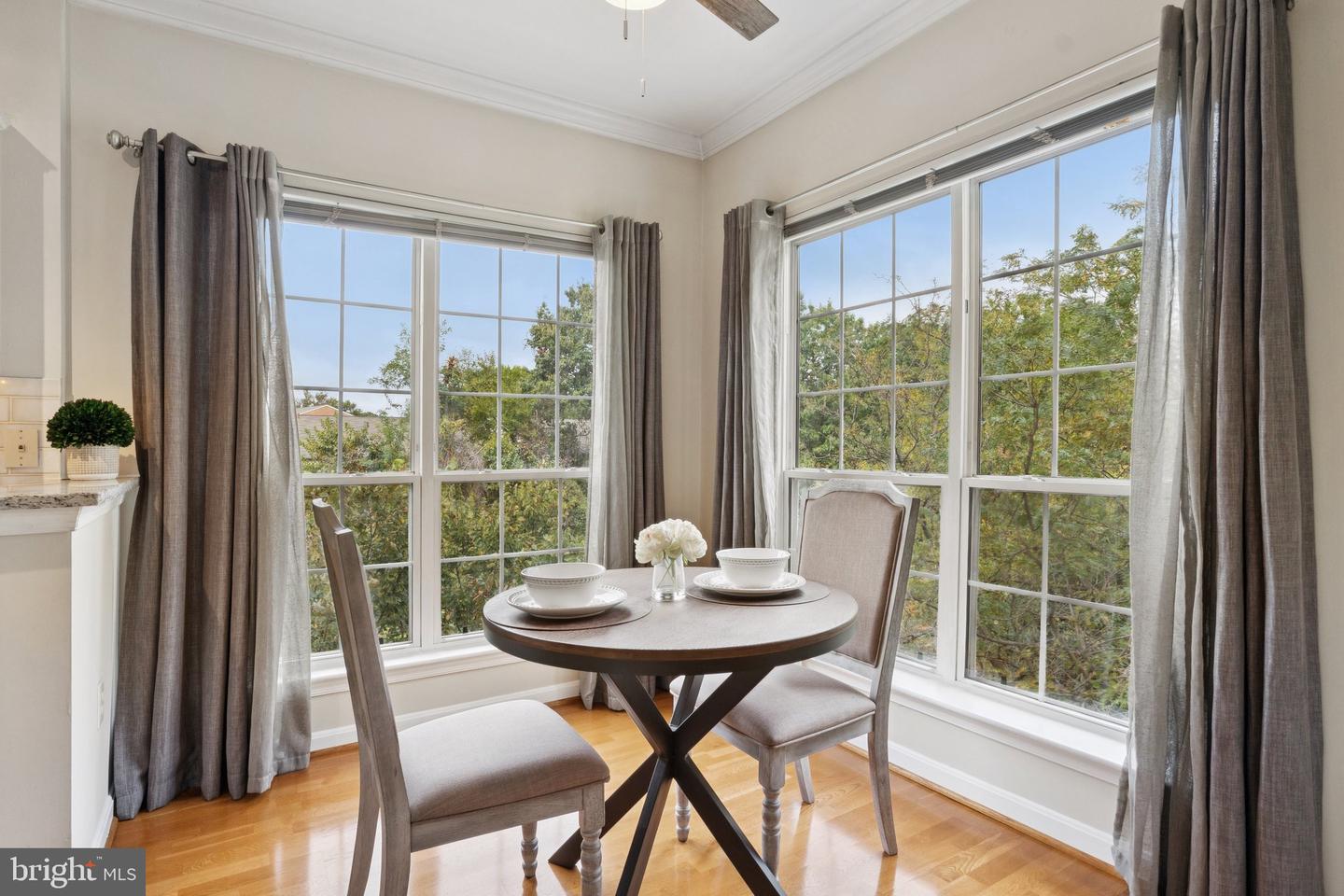 4561 STRUTFIELD LN #3305, ALEXANDRIA, Virginia 22311, 2 Bedrooms Bedrooms, ,1 BathroomBathrooms,Residential,For sale,4561 STRUTFIELD LN #3305,VAAX2050840 MLS # VAAX2050840