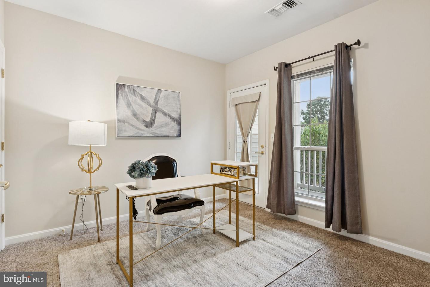 4561 STRUTFIELD LN #3305, ALEXANDRIA, Virginia 22311, 2 Bedrooms Bedrooms, ,1 BathroomBathrooms,Residential,For sale,4561 STRUTFIELD LN #3305,VAAX2050840 MLS # VAAX2050840