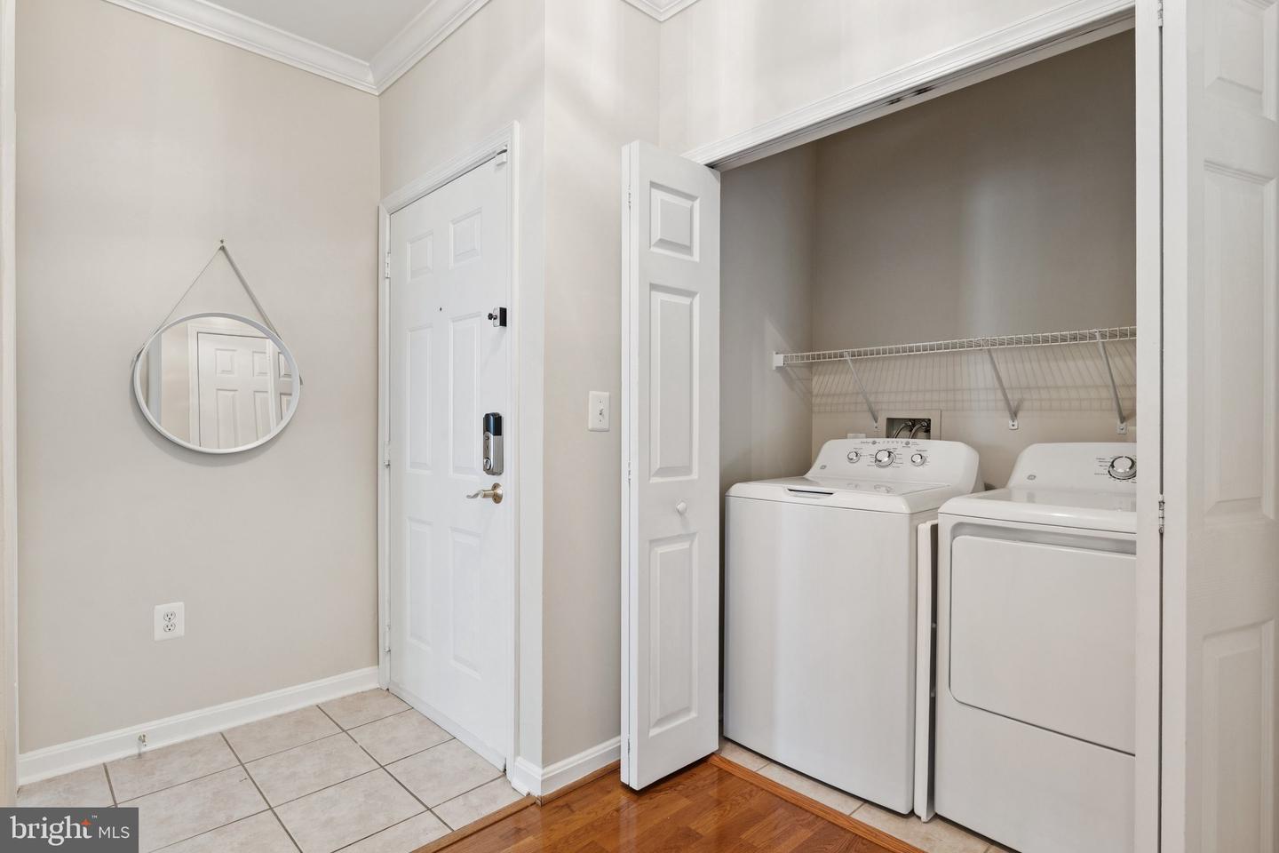 4561 STRUTFIELD LN #3305, ALEXANDRIA, Virginia 22311, 2 Bedrooms Bedrooms, ,1 BathroomBathrooms,Residential,For sale,4561 STRUTFIELD LN #3305,VAAX2050840 MLS # VAAX2050840