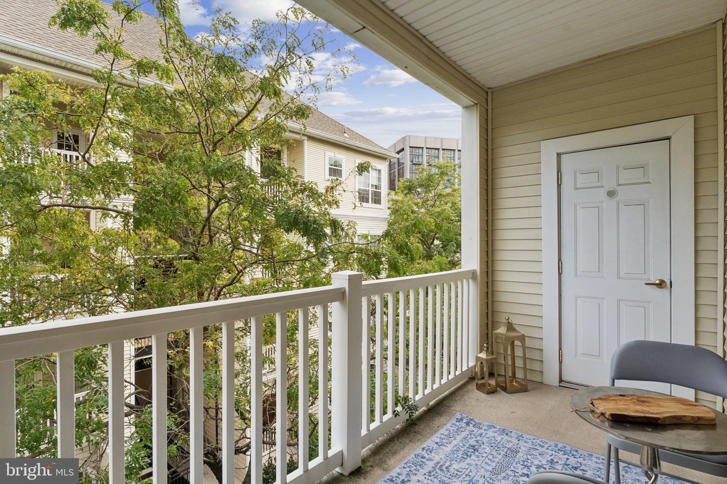 4561 STRUTFIELD LN #3305, ALEXANDRIA, Virginia 22311, 2 Bedrooms Bedrooms, ,1 BathroomBathrooms,Residential,For sale,4561 STRUTFIELD LN #3305,VAAX2050840 MLS # VAAX2050840